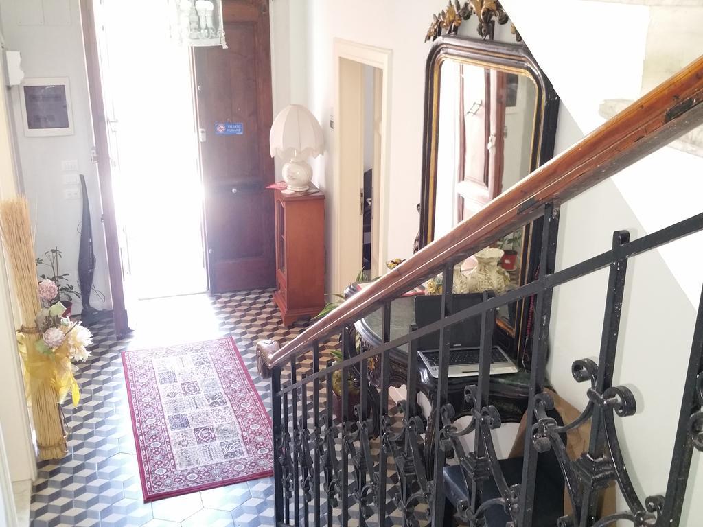 B&B Villa Regina Pisa Exteriör bild